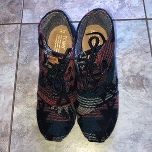 Toms Aztec Wedges Size 6